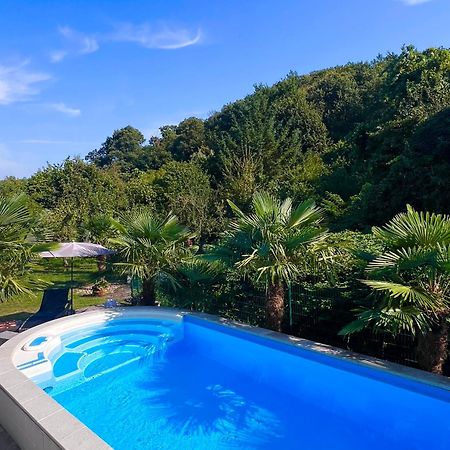 Privates Ferienhaus Mit Pool & Whirlpool Zentral In Bad Duerkheim Exterior photo